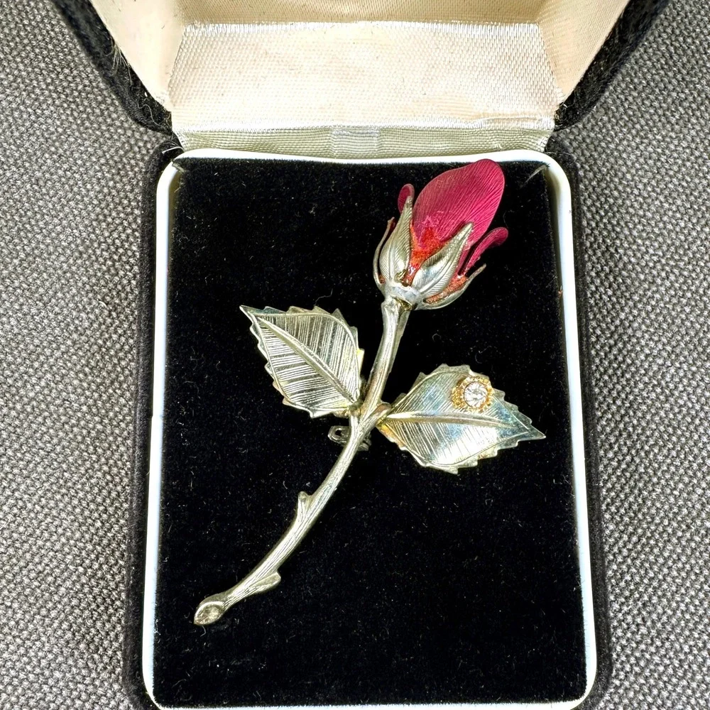 Vintage Royale Gems Gold Tone Rose Brooch‎ Pin Red Petals Rhinestone Leaf 3